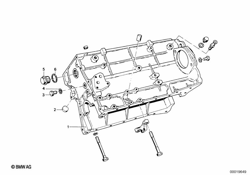 Engine housing